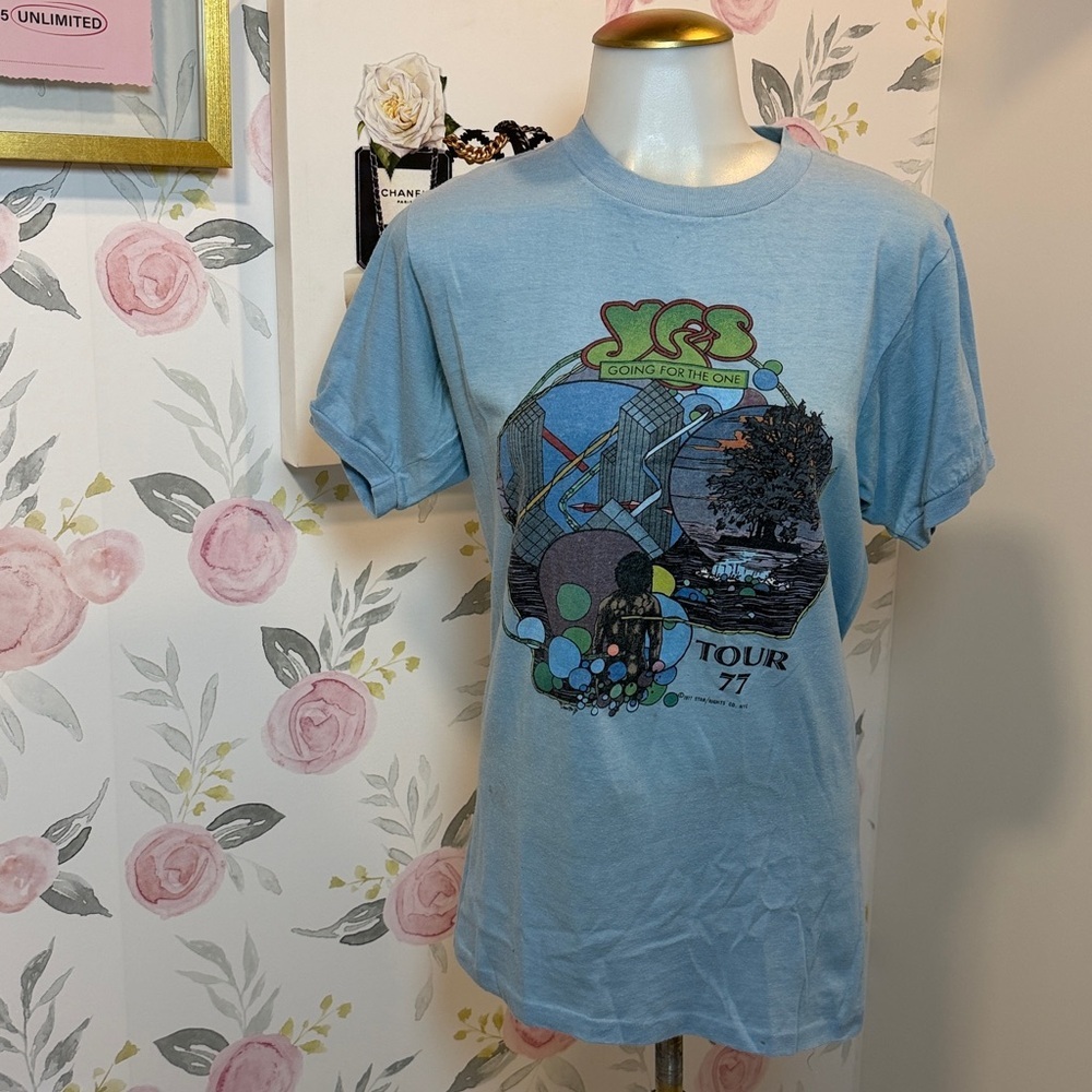 Vintage 1977, Yes, 'Going for the one' tour tee shirt.
